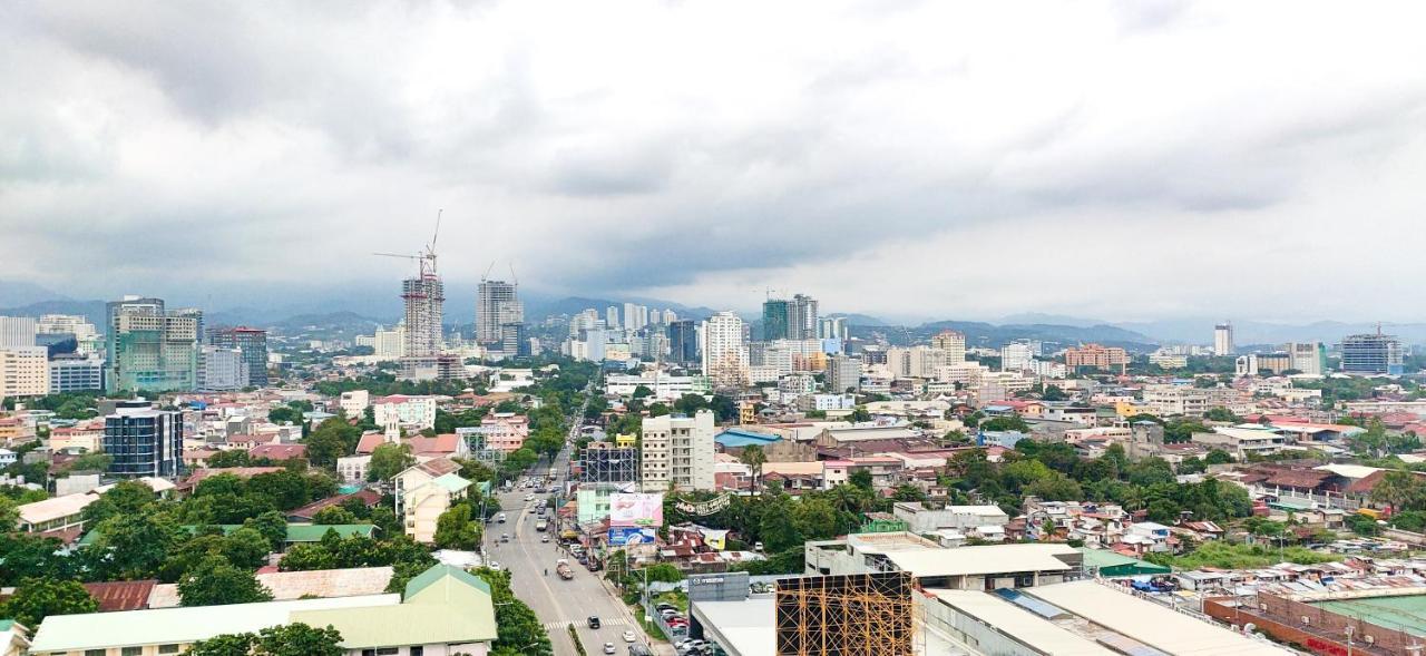 Sunvida Tower Stays Across Sm City Cebu ภายนอก รูปภาพ