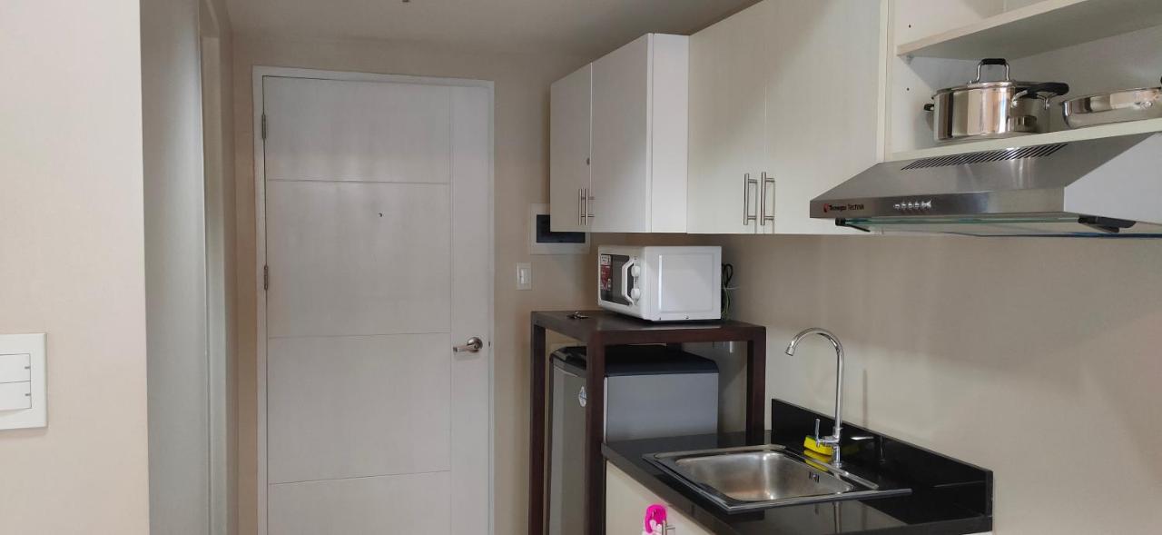 Sunvida Tower Stays Across Sm City Cebu ภายนอก รูปภาพ